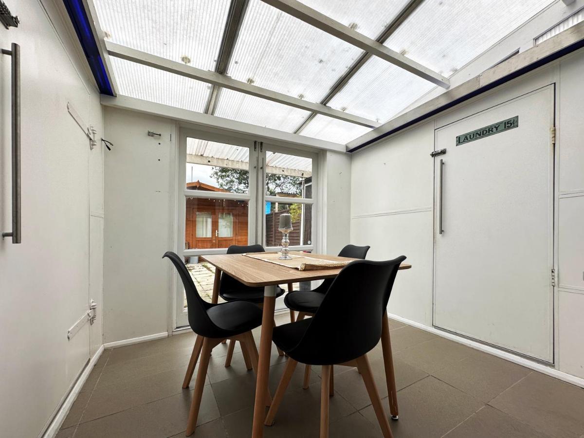 Maria's House In East London Apartment *
