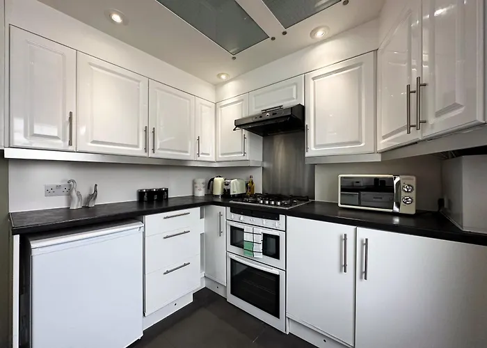 Maria\'S House In East London